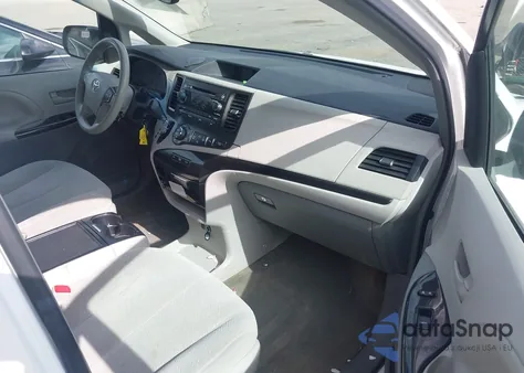 2014 Toyota Sienna Le V6 8 Passenger из США, поврежденный, VIN 5TDKK3DC3ES469578